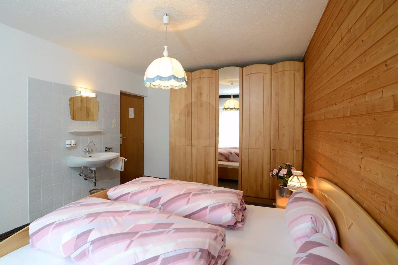 Gaestehaus Riml Längenfeld Chambre photo